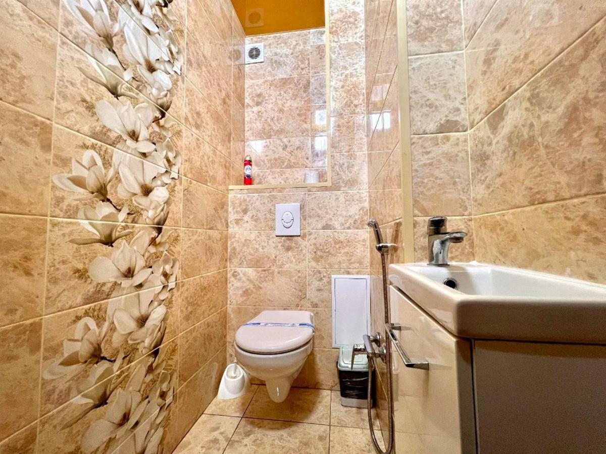Apartpoltava Двокімнатні Апартаменти, До 6 Спальних Місць, Кутова Ванна, Корпусний Парк, Документи Для Відрядження 外观 照片